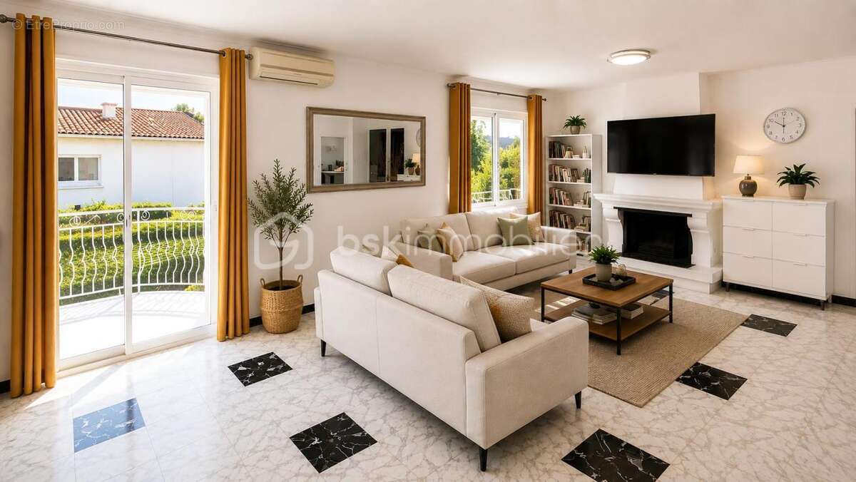 Maison à HYERES
