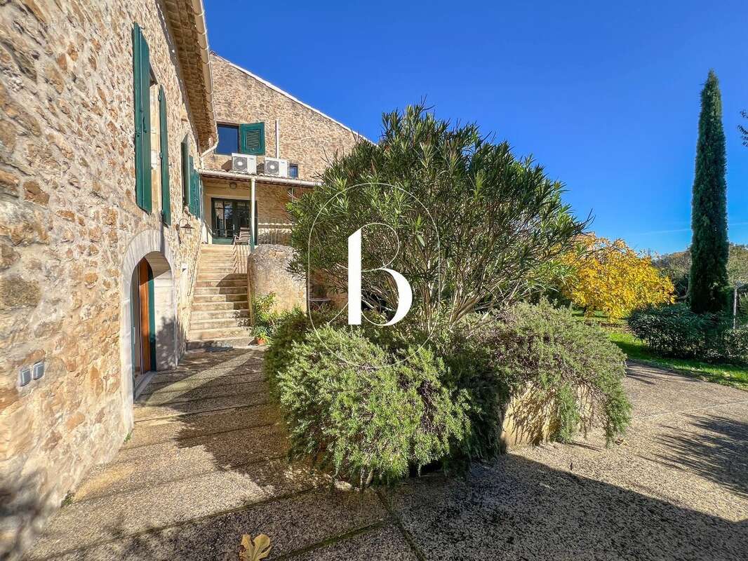 Maison à GOUDARGUES