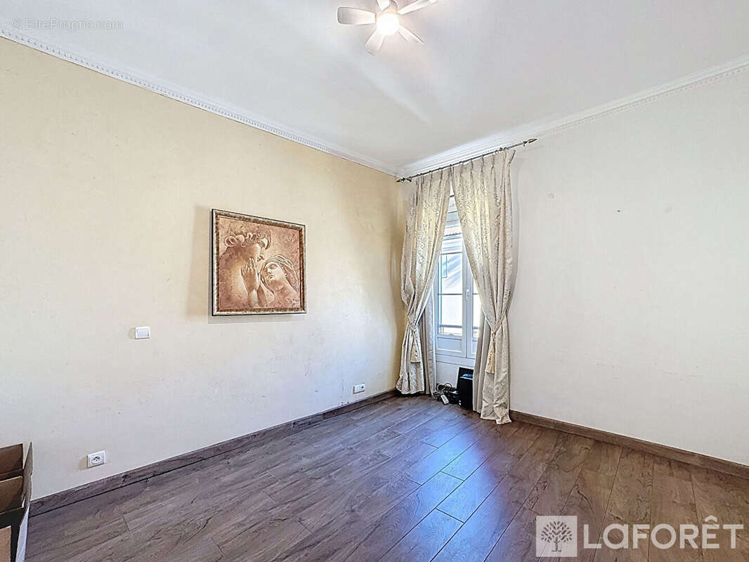 Appartement à ROQUEBRUNE-CAP-MARTIN