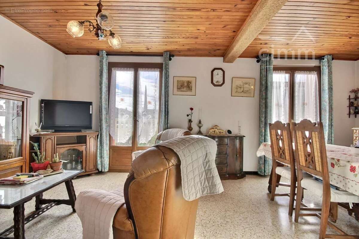 Maison à MONTELIMAR