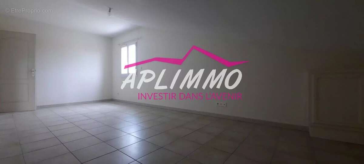 Maison à PUY-SAINT-MARTIN