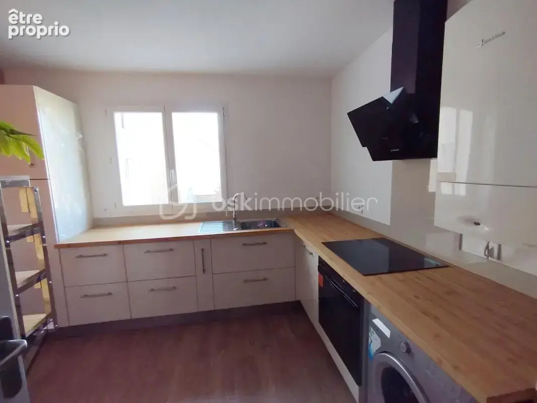 Appartement 3 pièces avec balcon, place de parking et cave, proche RER A Champs-sur-Marne - photo 3