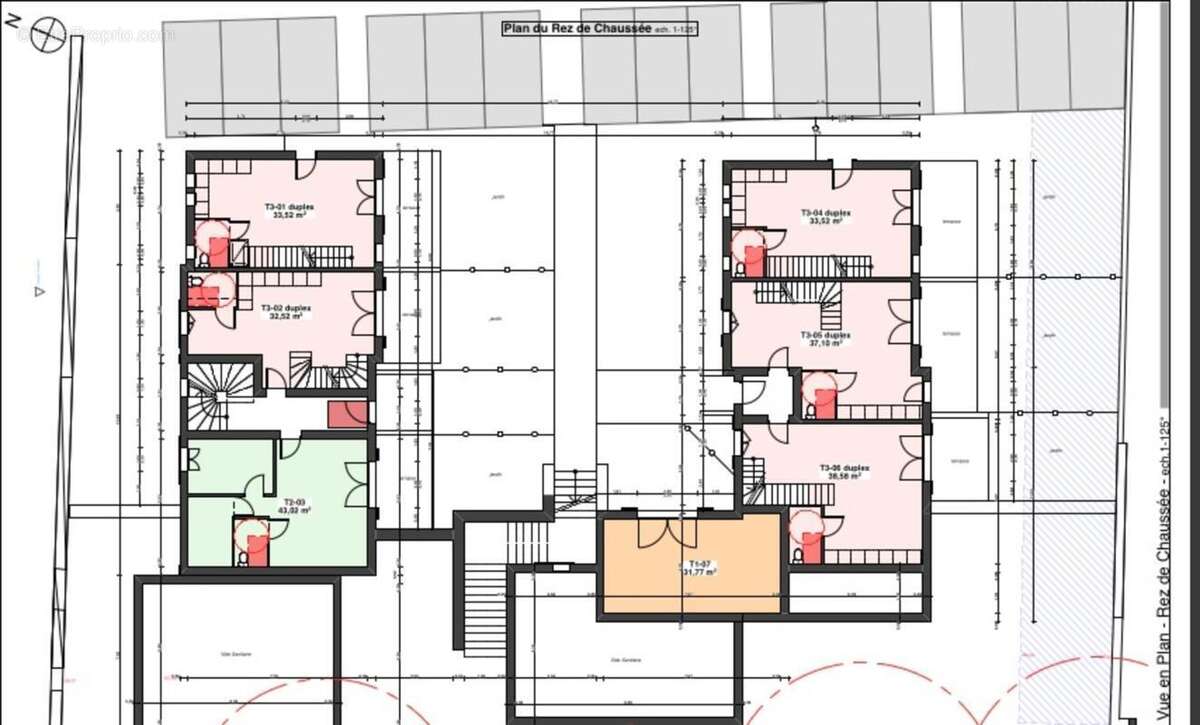 Cucuron : Terrain constructible avec PC purgé  12 appartements - photo 2