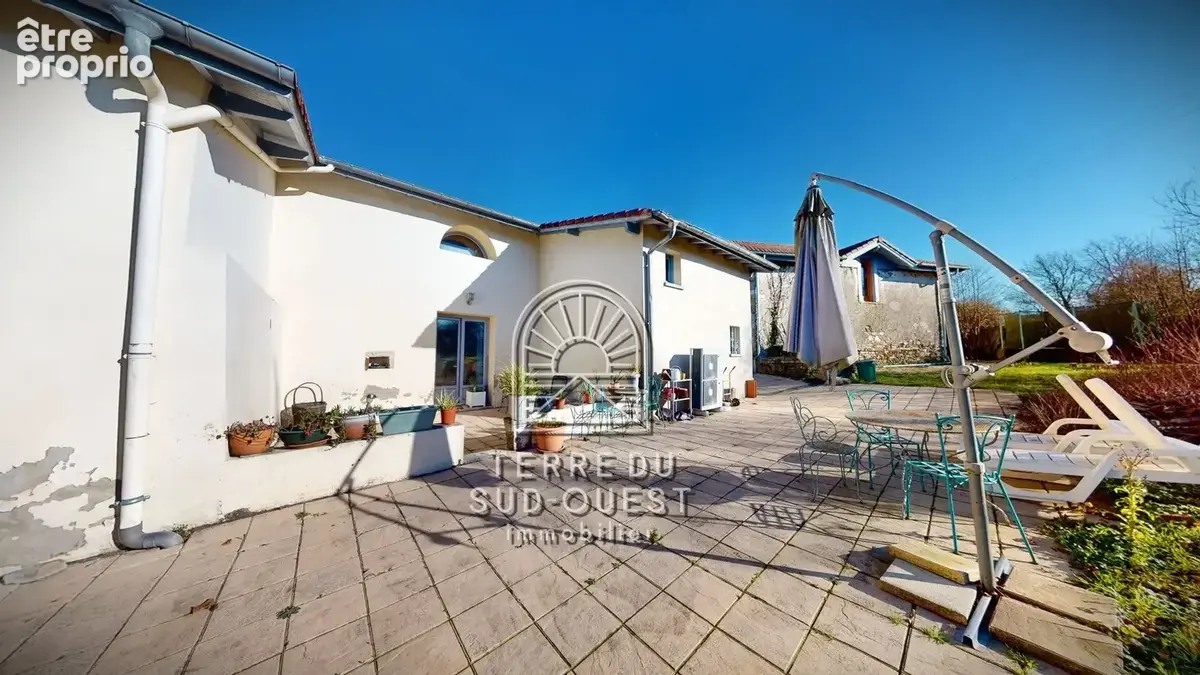 Propriété avec maison, gîte et dépendance - 500 m2 exploitables - photo 14