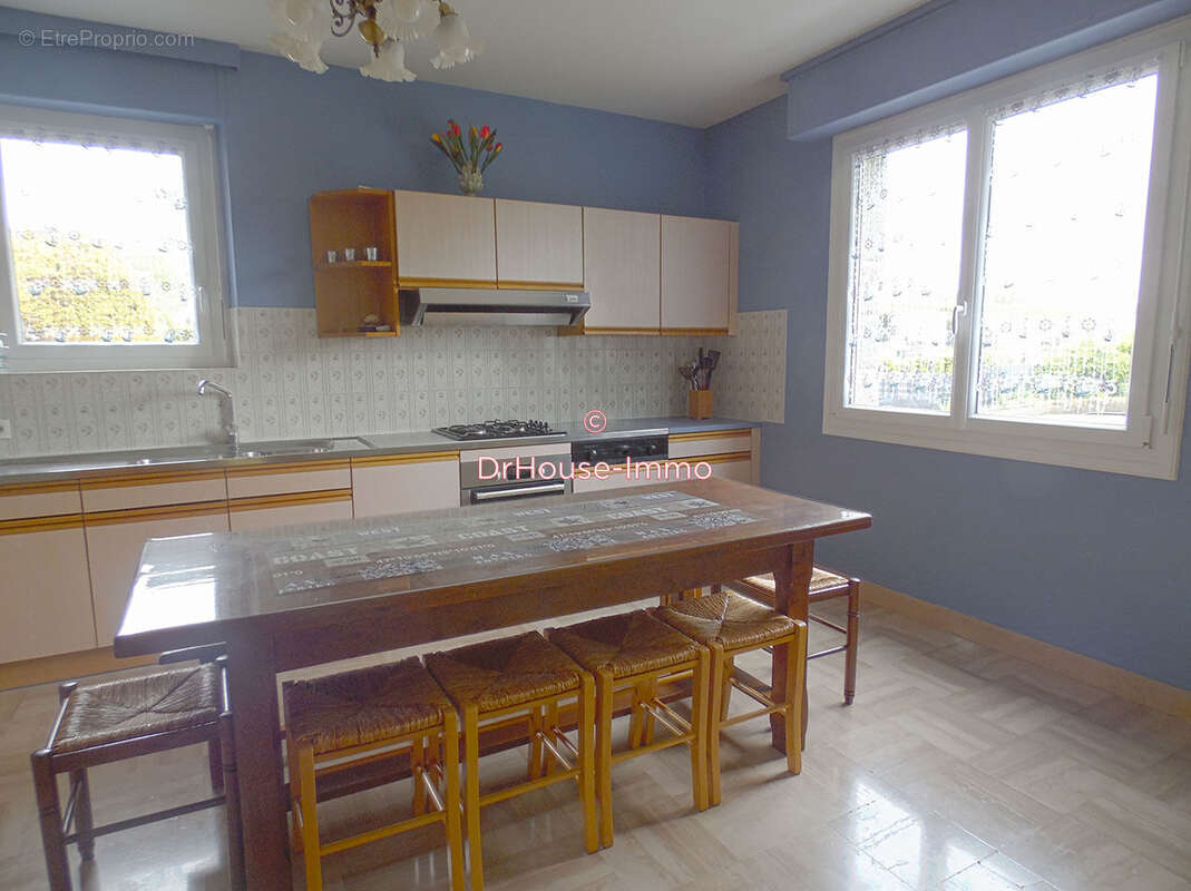 Maison 220 m² à Quimperle  - photo 2