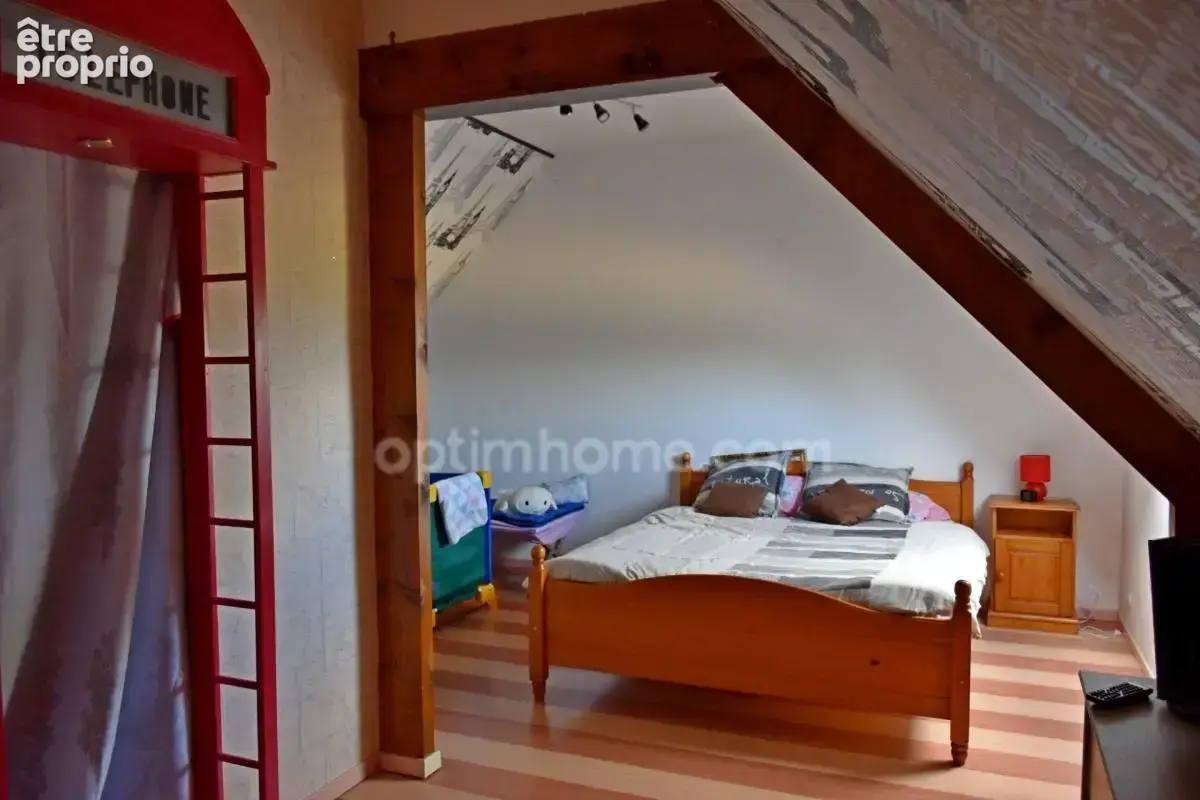 PLEUCADEUC 56140, 150m2 habitables, jusqu'à 7 chambres, jardin sans vis à vis et commodités à pied - photo 11
