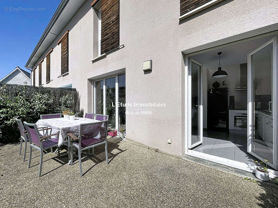 Appartement à RILLIEUX-LA-PAPE