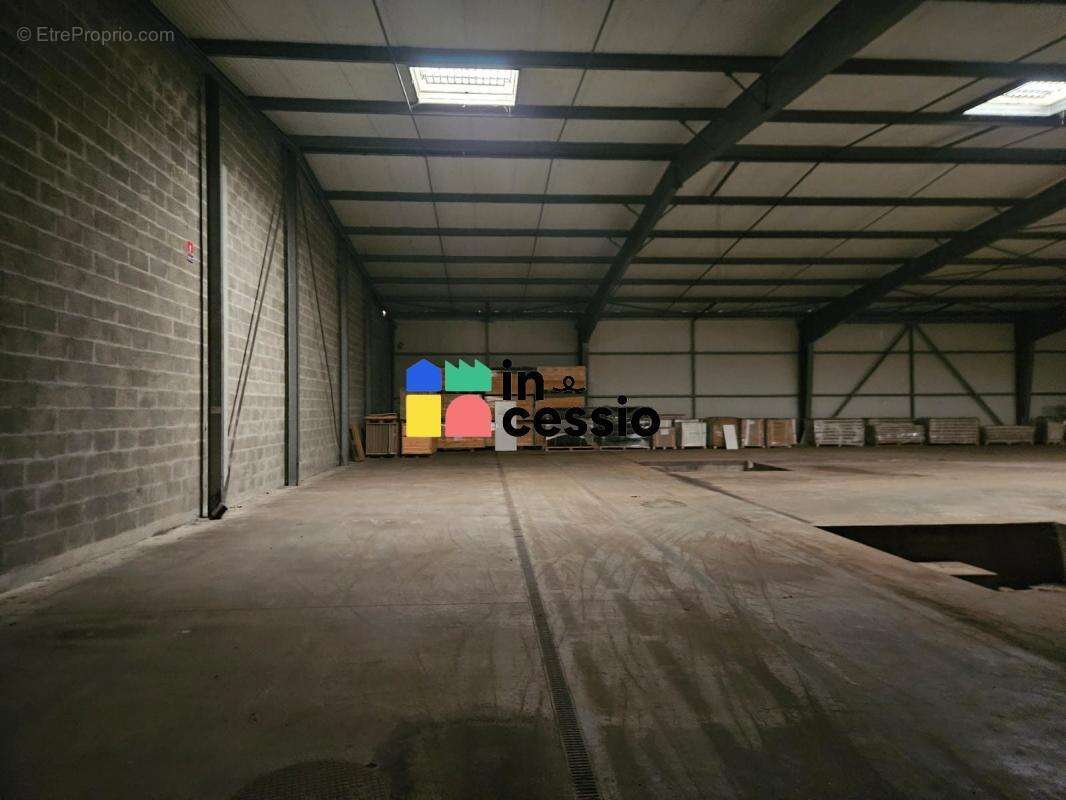 ? ensemble logistique de 13 000 m² – opportunité exceptio - photo 9