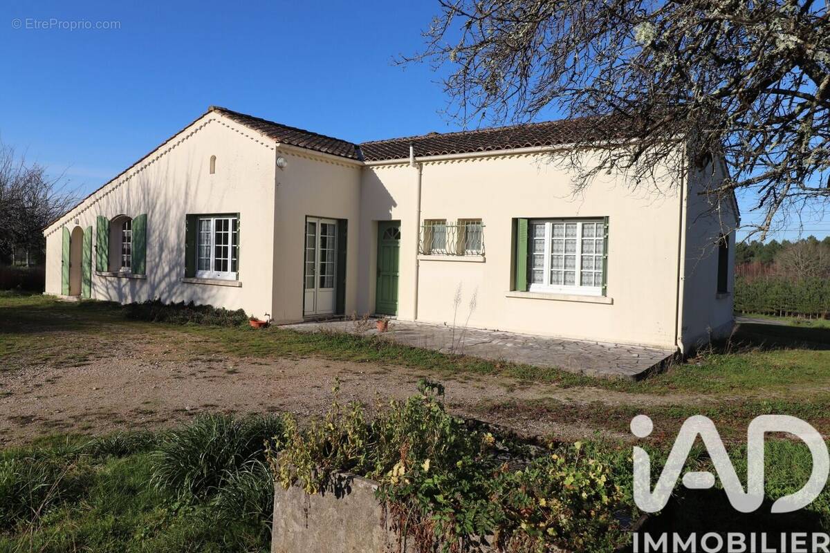Photo 1 - Maison à NEUVICQ