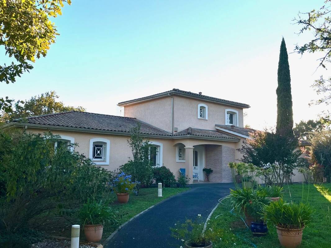 Maison à MONTPON-MENESTEROL