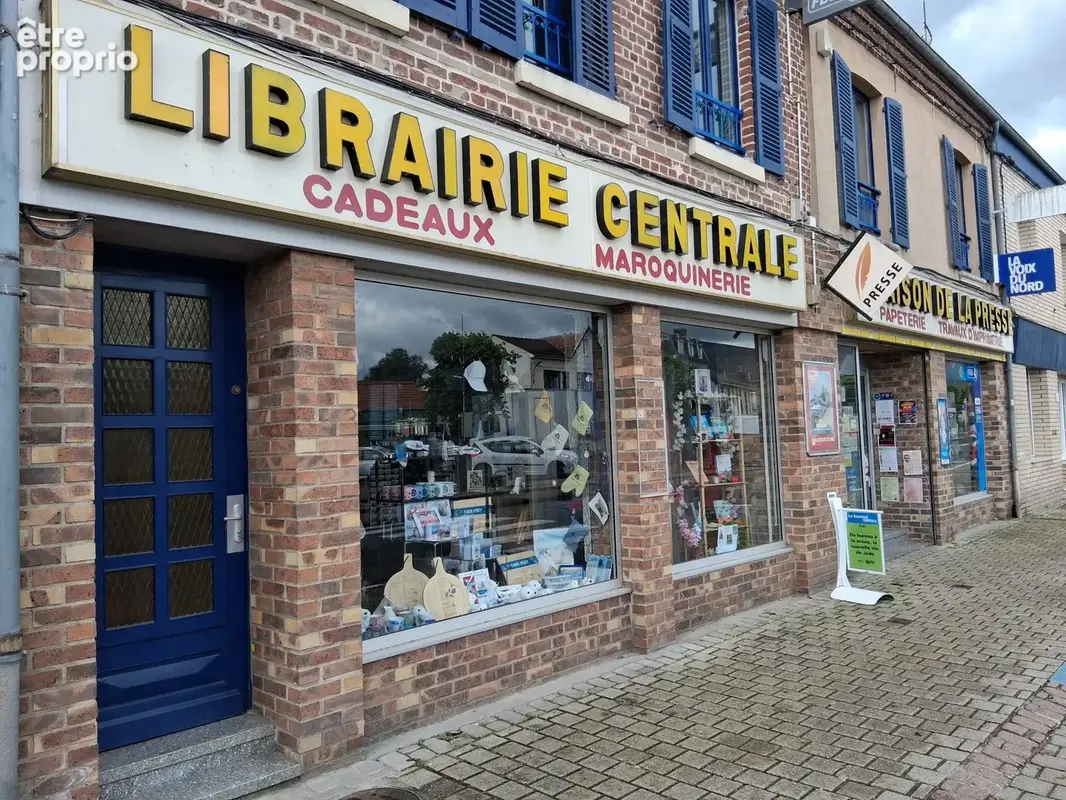 Commerce à RUE