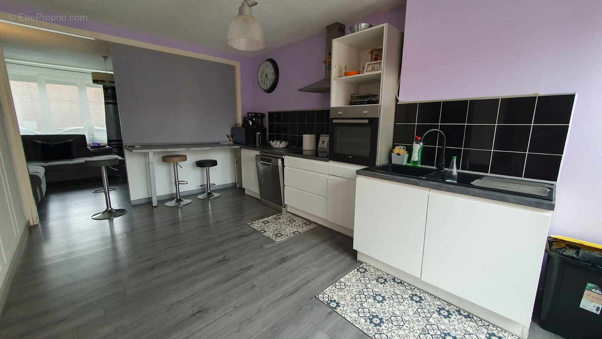 Maison à SIN-LE-NOBLE