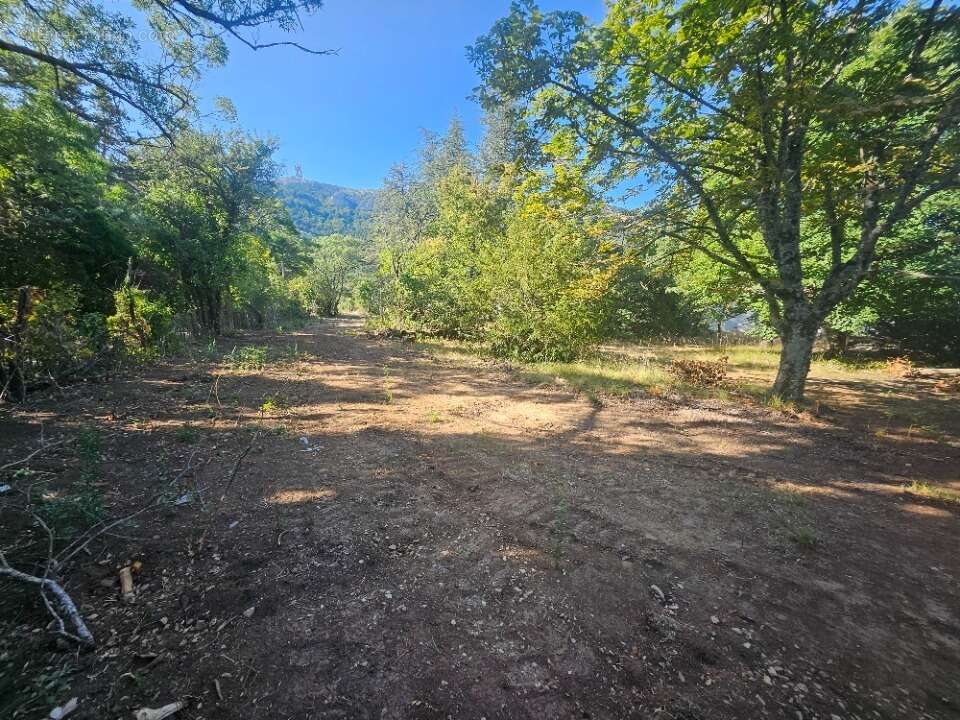 Terrain 268 m² à Plan-D'aups-Sainte-Baume  - photo 3