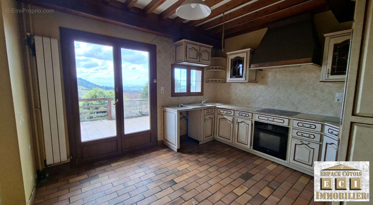 Maison 181 m² à Bressieux  - photo 7