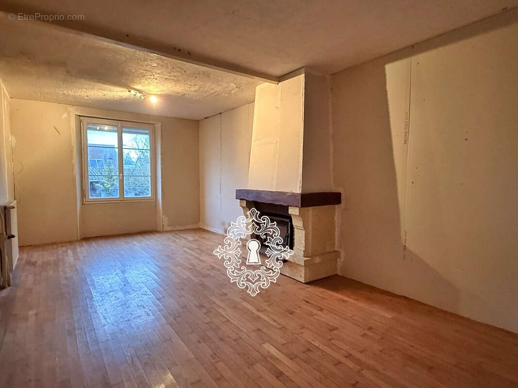 Maison à BRAY-SUR-SEINE