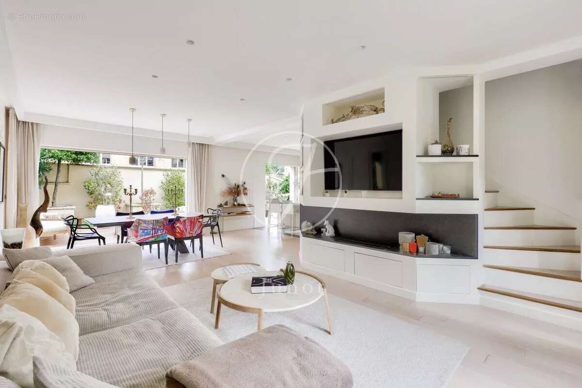 Maison à LE VESINET