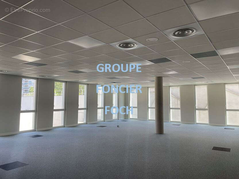 Bureaux a vendre ou a louer // villeurbanne 69100 - photo 2