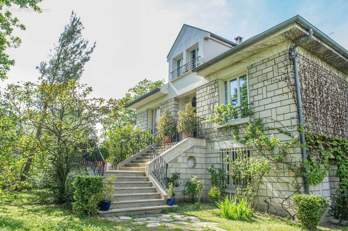 Maison à LE VESINET