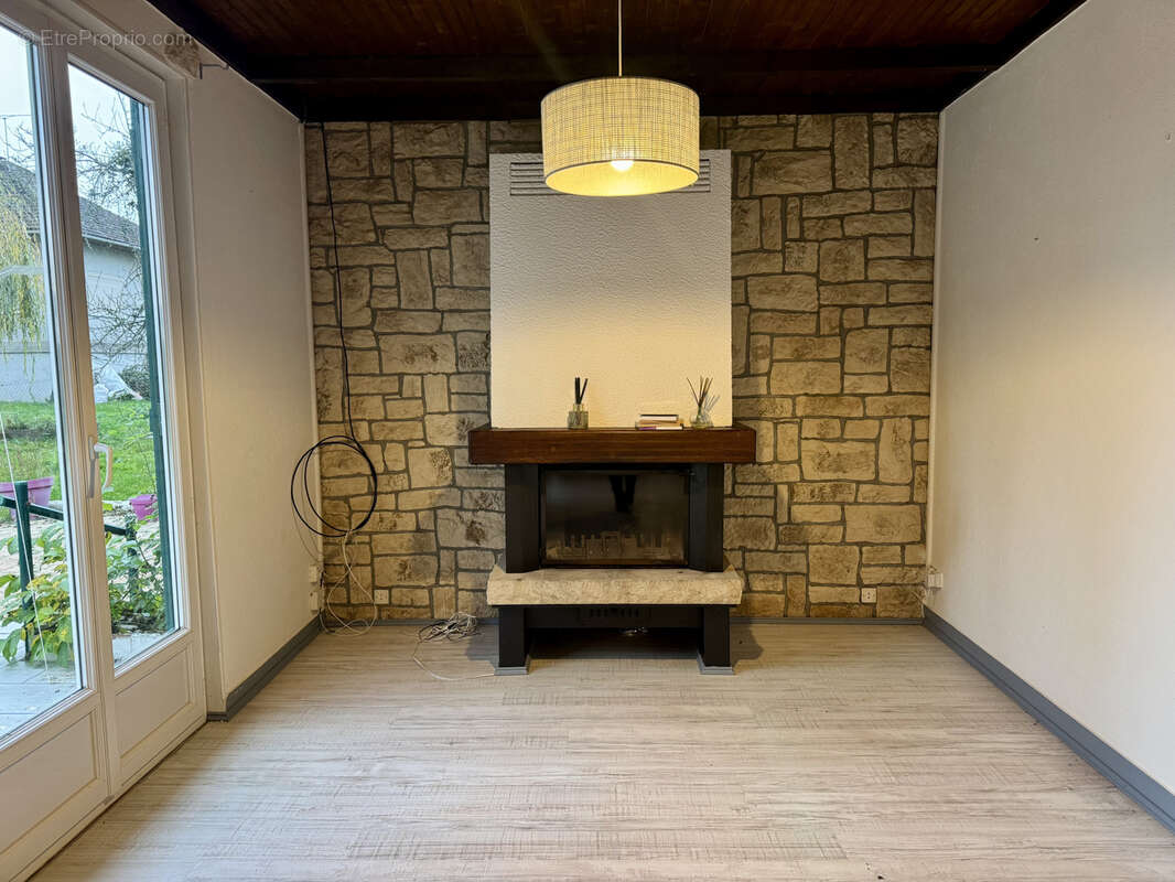 Maison à COUDROY