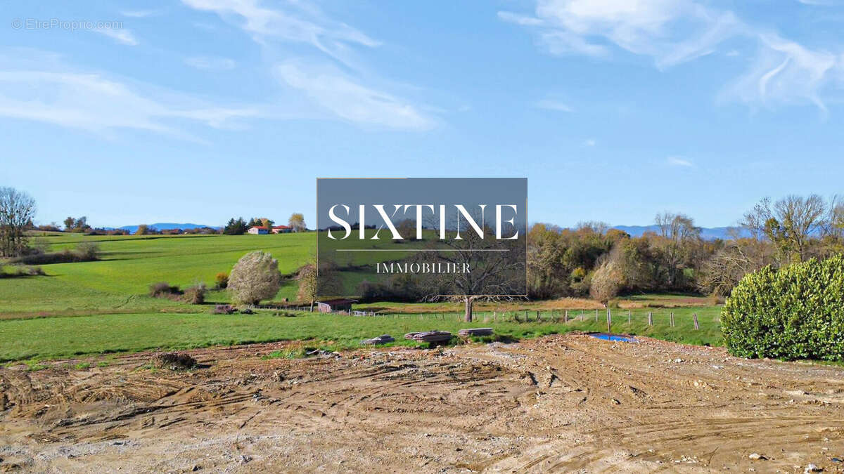 Terrain à VALENCIN