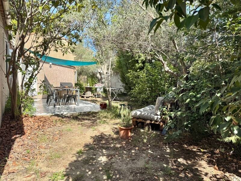 Maison à LA FARE-LES-OLIVIERS