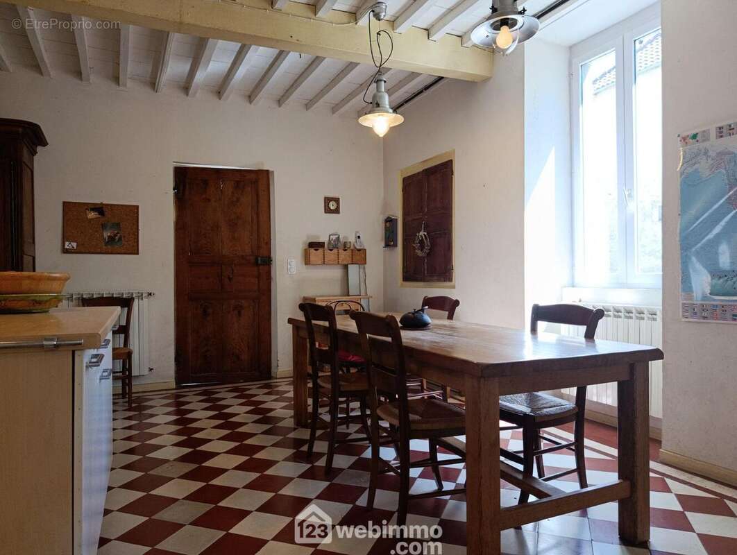 Maison à MONTAUT