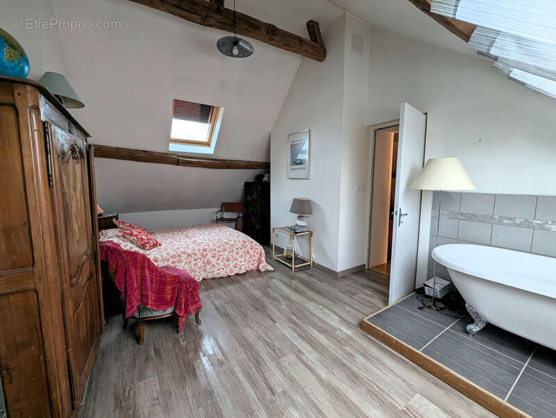 Maison à VITRY-AUX-LOGES