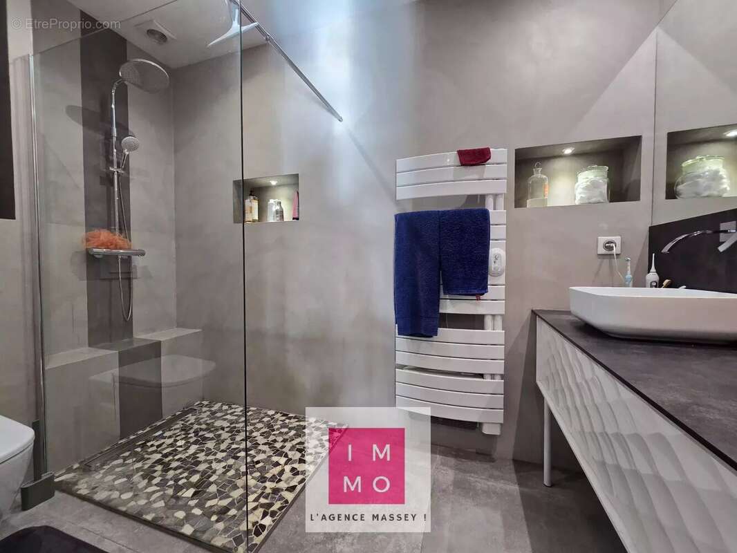 Maison à CASTERA-LOU