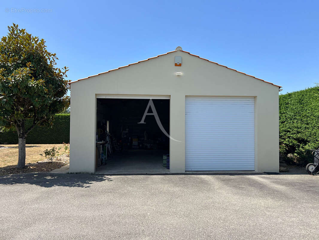 Maison clé en main avec piscine, véranda spa et dépendances - photo 10