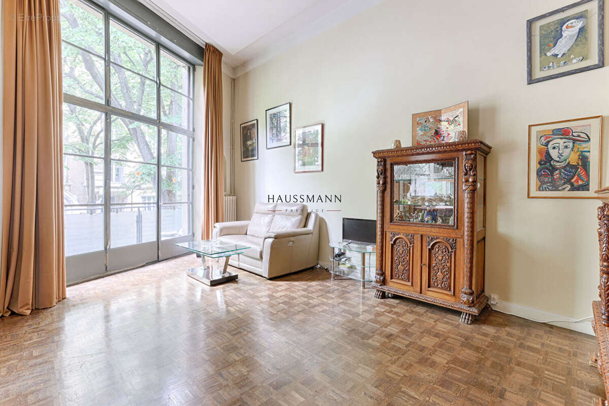 Maison à PARIS-18E