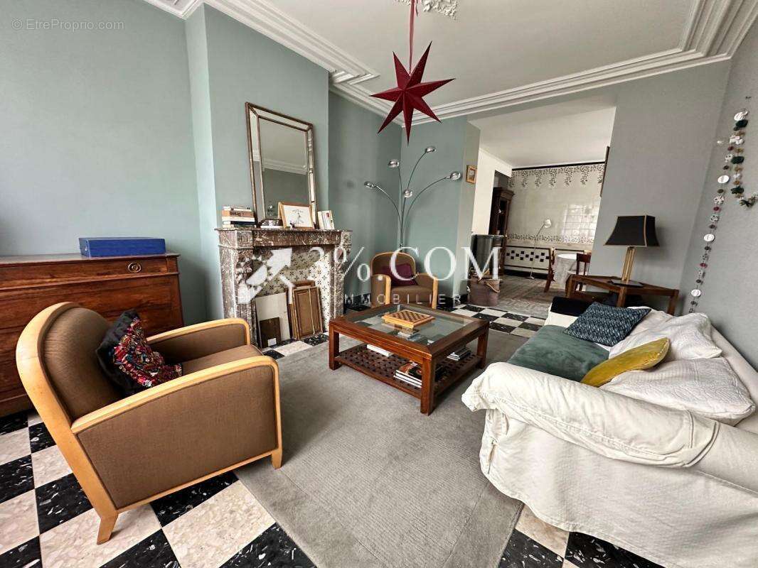 Maison à SAINT-MARTIN-BOULOGNE