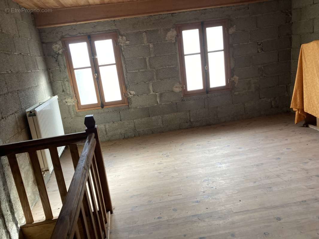 Maison De Village Noiretable - photo 3