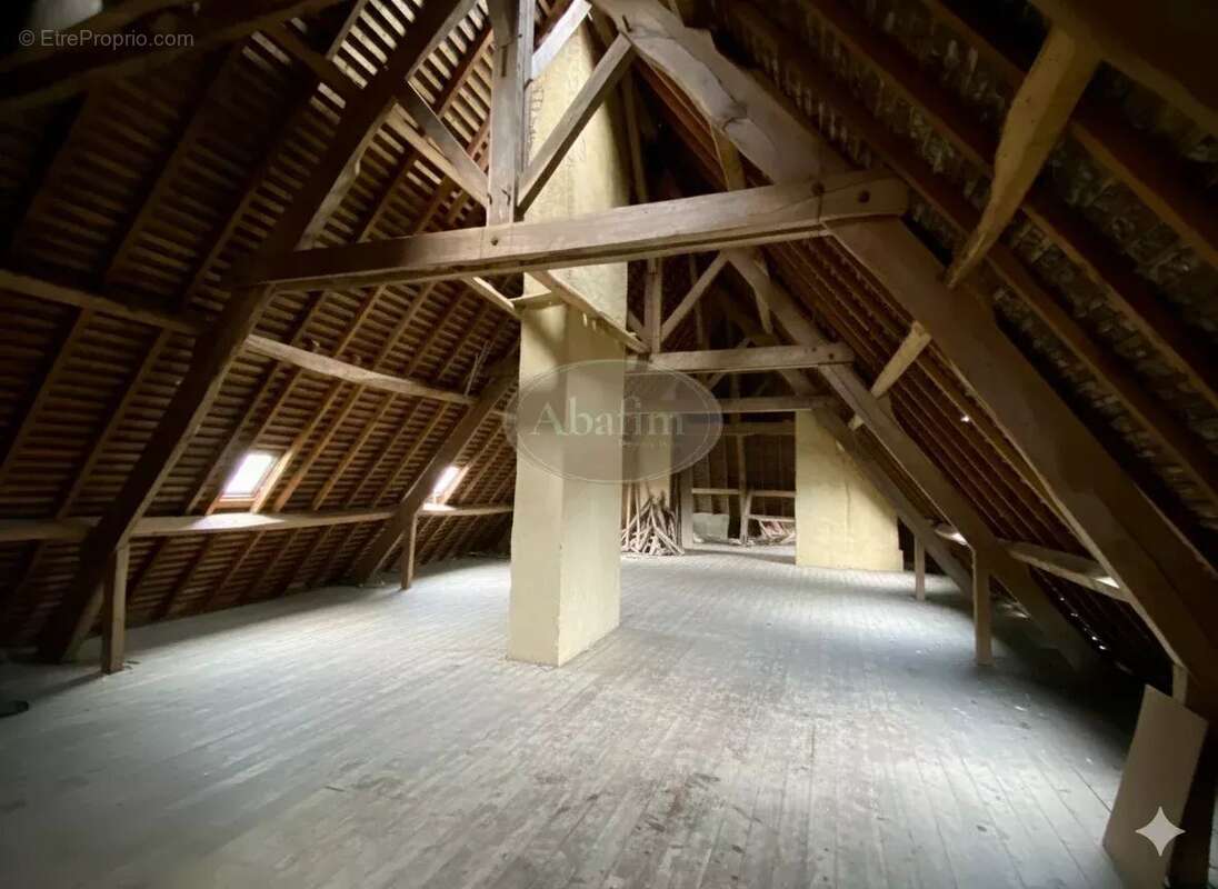 Maison à MIRANDE