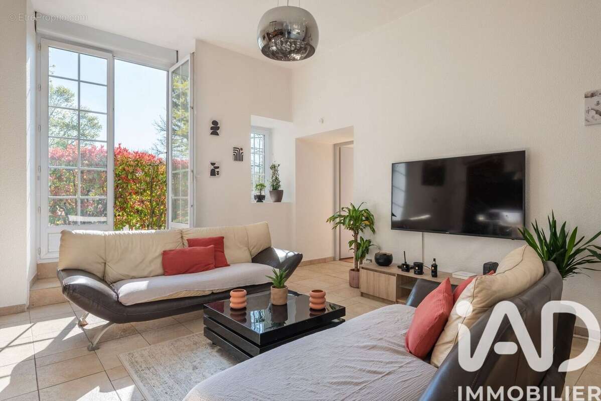 Appartement 66 m² à Claix  - photo 5