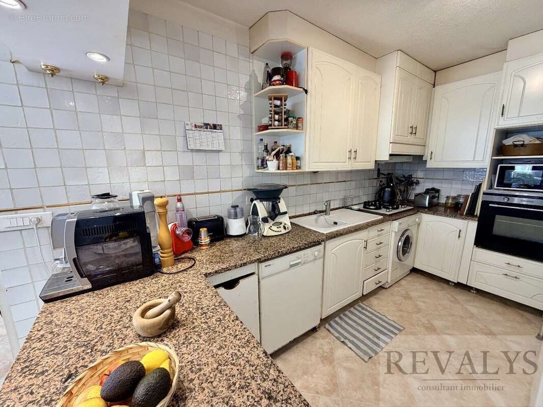 Appartement à ROQUEBRUNE-CAP-MARTIN