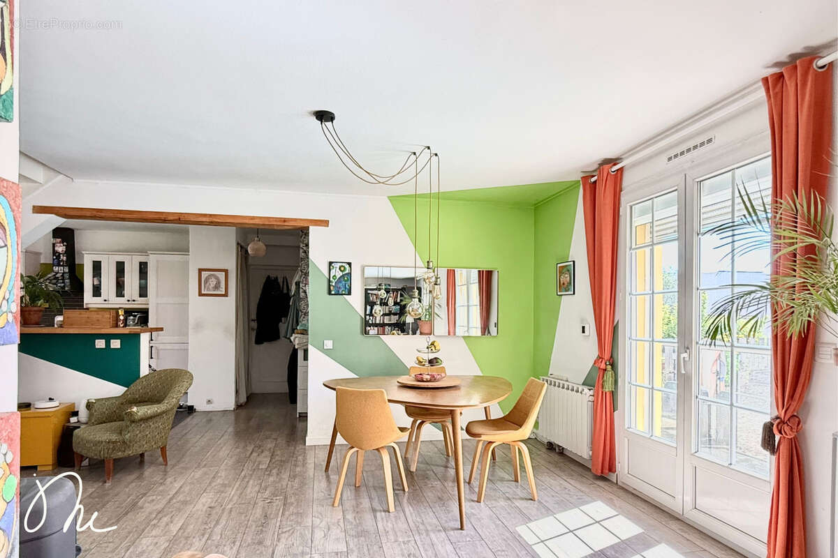 Maison à LAVERUNE