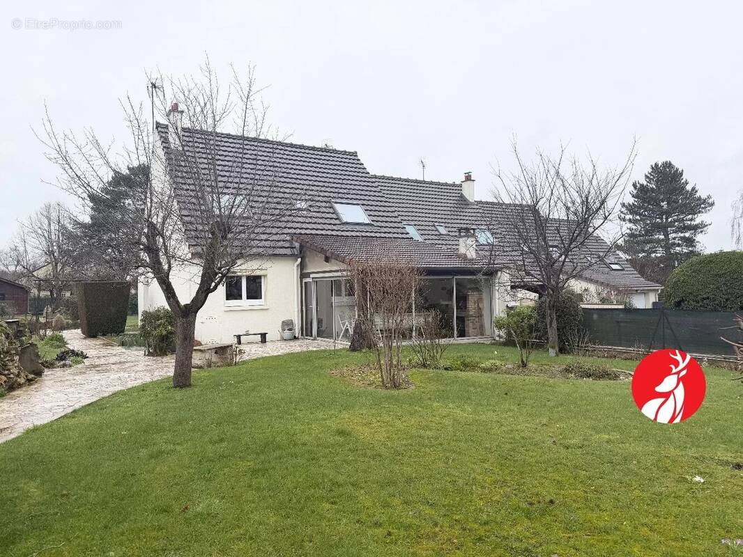 Maison à BOISSISE-LE-ROI