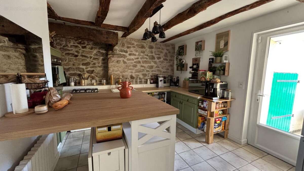 Maison à SAINT-LYPHARD