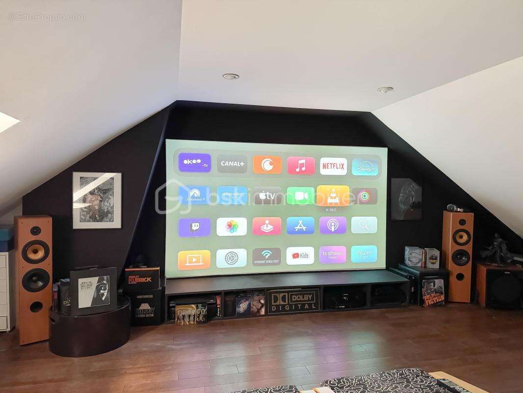 Maison à OZOIR-LA-FERRIERE