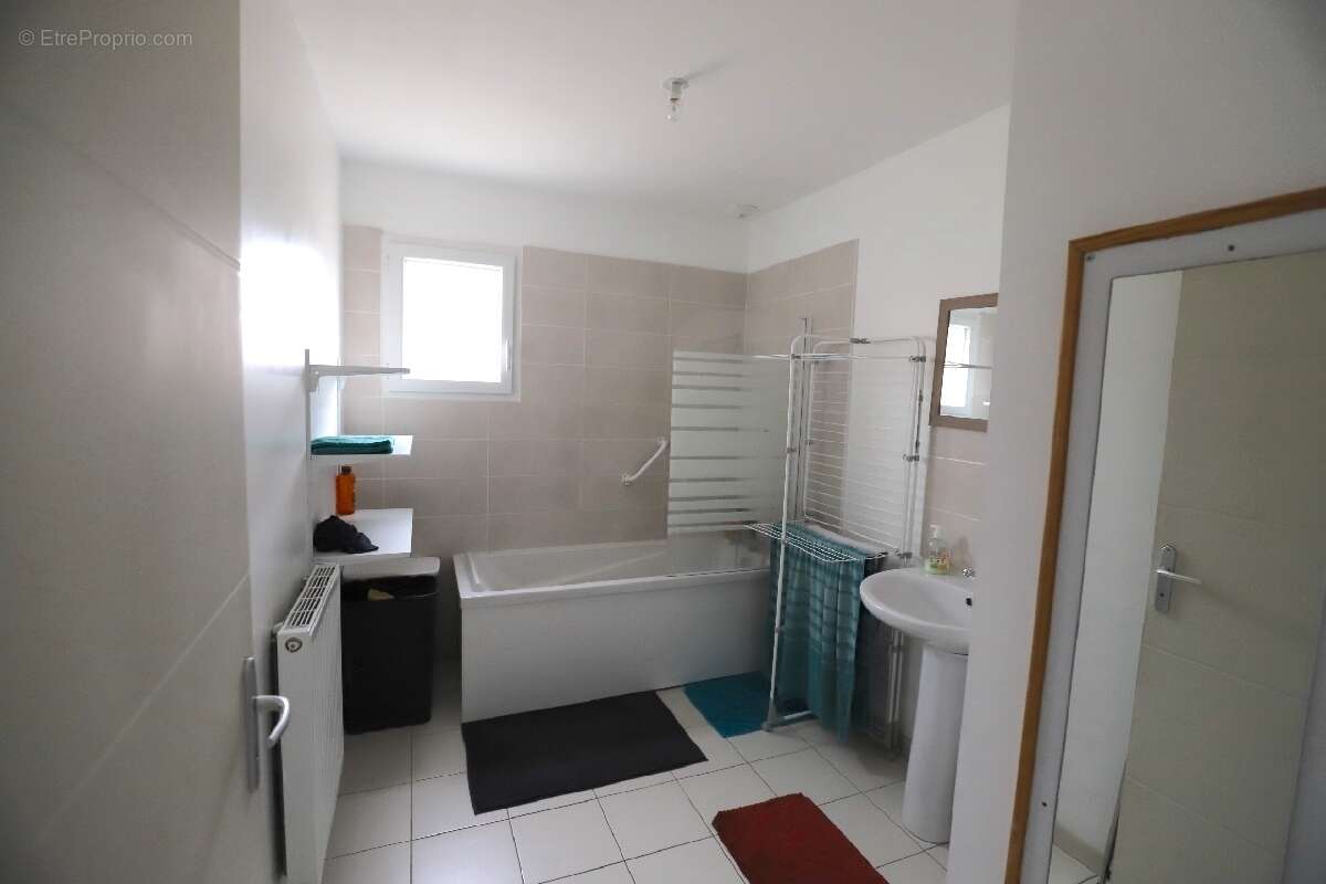 Maison à MARLES-EN-BRIE