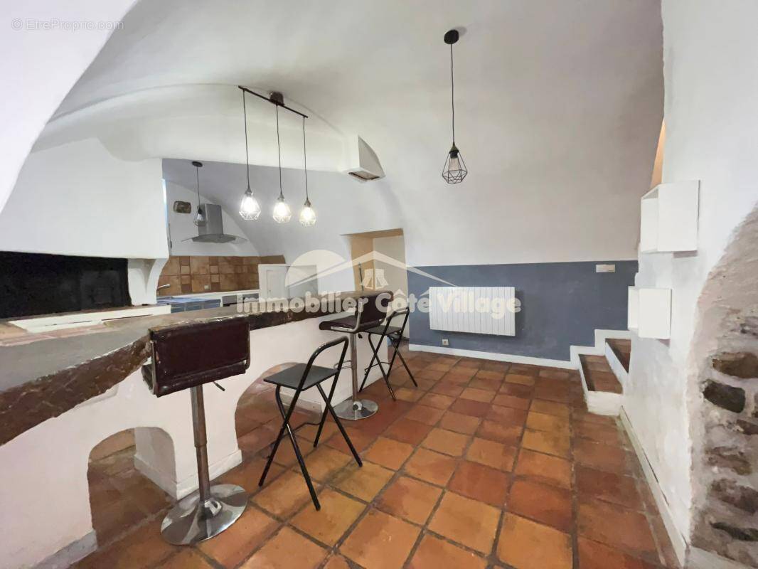 Appartement à TOUET-DE-L'ESCARENE