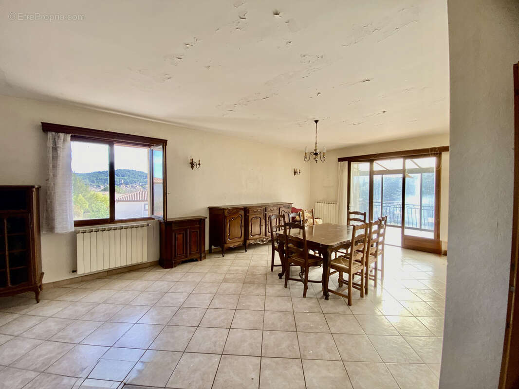 Maison à CESSENON-SUR-ORB