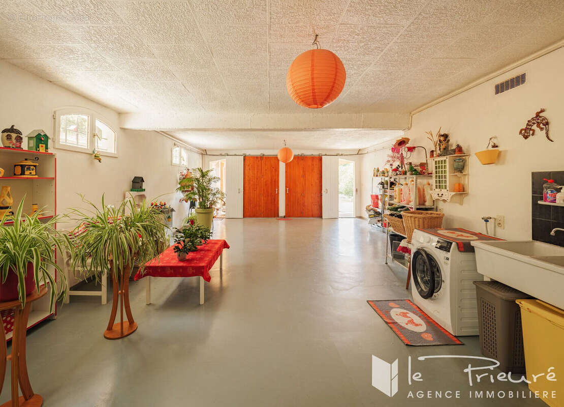 À 10 minutes d'Albi, maison familiale de plus de 200 m² avec vue dégagée sur la campagne - photo 16