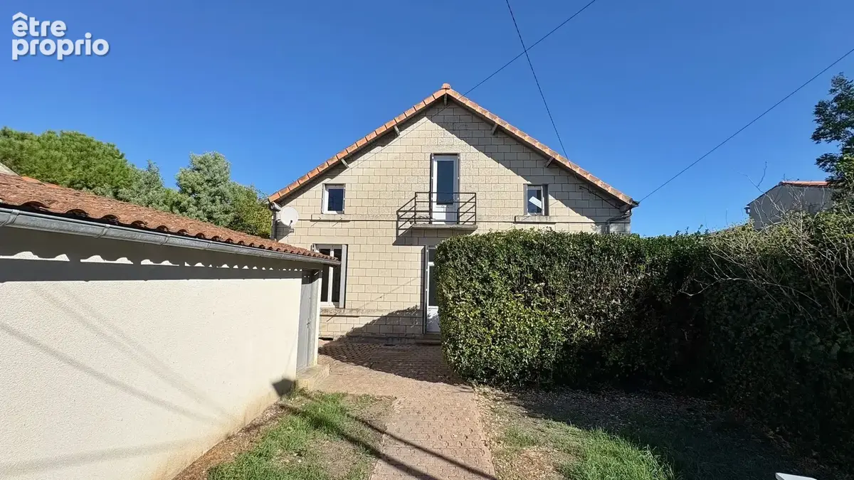 Photo Maison à Niort au prix de 149 000€