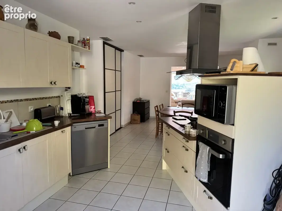 Auriol, maison individuelle de 136 m2, piscine, garage - photo 8