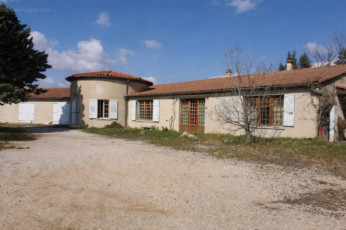 Maison à MONTBRISON-SUR-LEZ