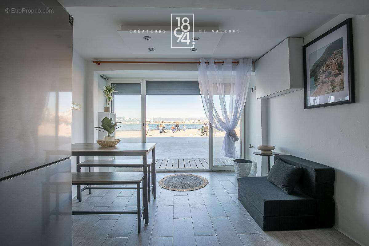 Appartement à MARSEILLE-8E