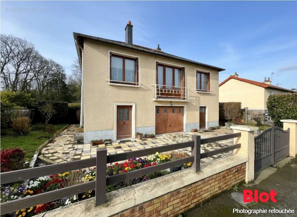 Maison à MONTAUBAN-DE-BRETAGNE