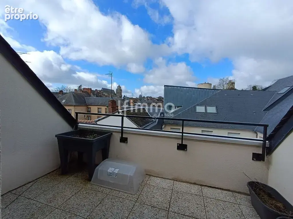 Gisors centre grand T2 65 m² dernier étage avec ascenseur et par - photo 1