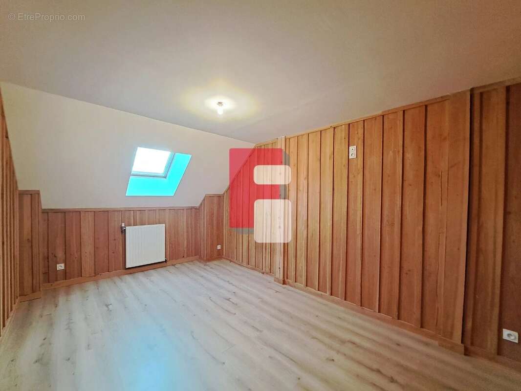 Maison à COURTERANGES